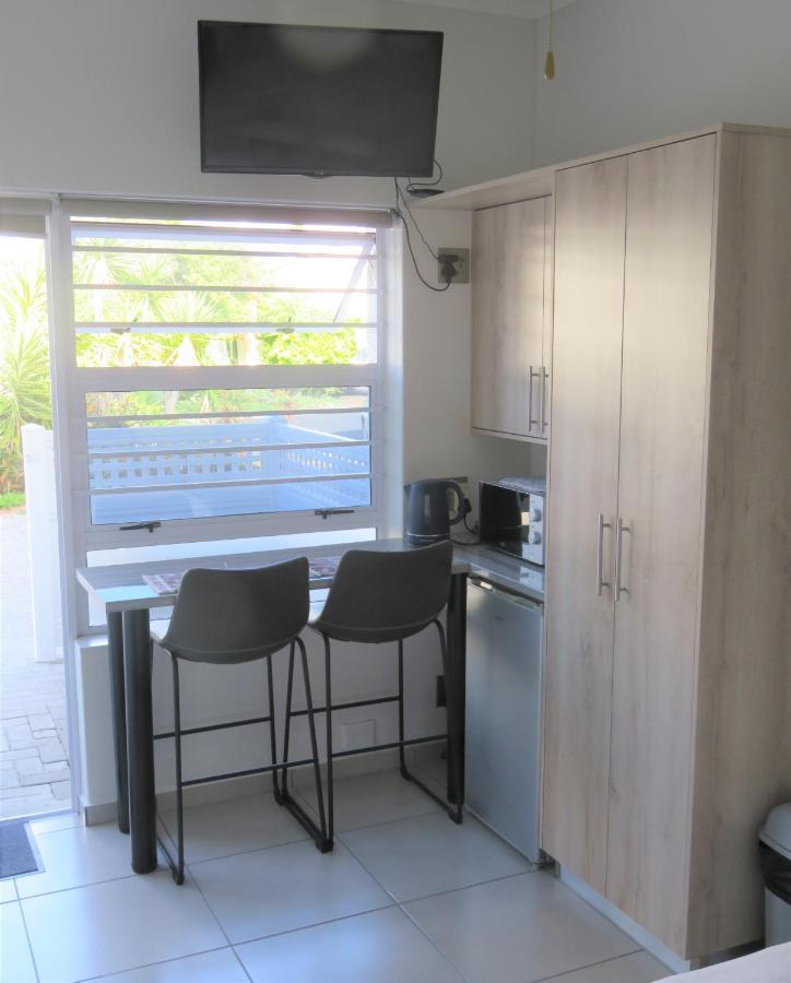 Pro Moni'S Guesthouse Muizenberg Eksteriør billede